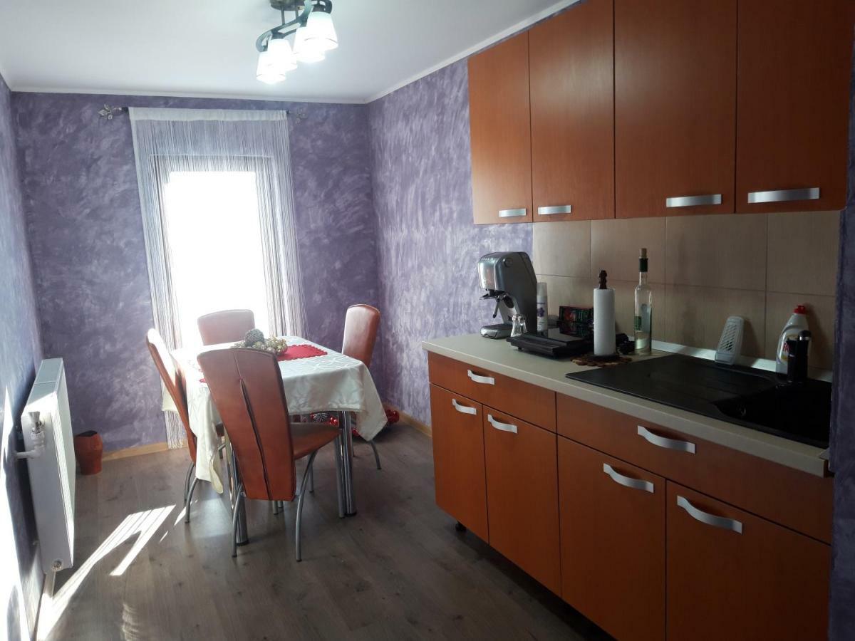 Appartement Colț de rai à Resita Extérieur photo